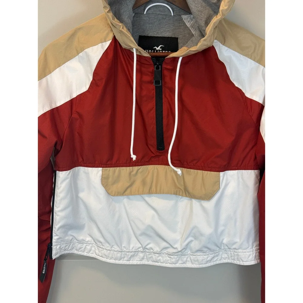 Hollister colorblock half